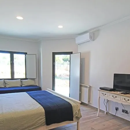Casa Moura - Fantastic House Sleep Up To 15 Heated Pool Table Tennis Football Table Poker Table *