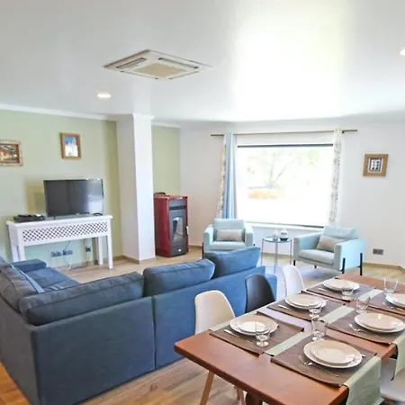 Villa Casa Moura - Fantastic House Sleep Up To 15 Heated Pool Table Tennis Football Table Poker Table *